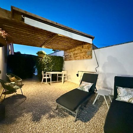 Une Nuit En Luberon Puyvert Buitenkant foto